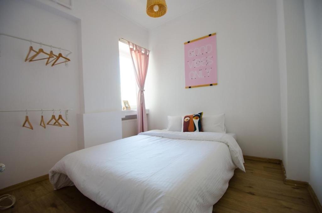 Bright Apartment Near Cismigiu And Old Town Bucureşti Ngoại thất bức ảnh