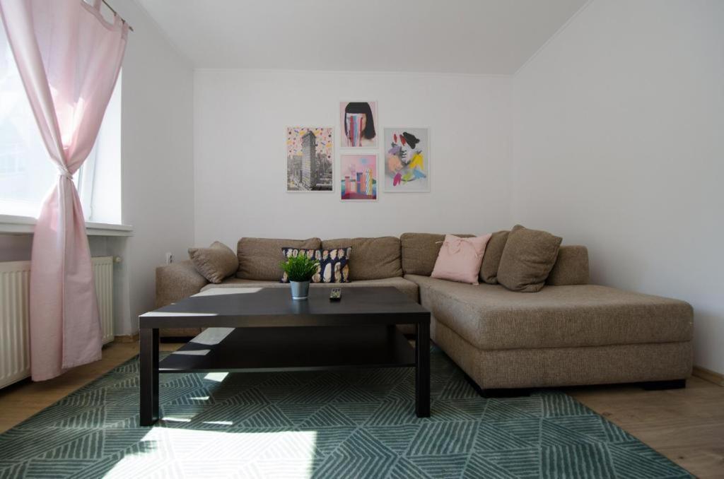 Bright Apartment Near Cismigiu And Old Town Bucureşti Ngoại thất bức ảnh