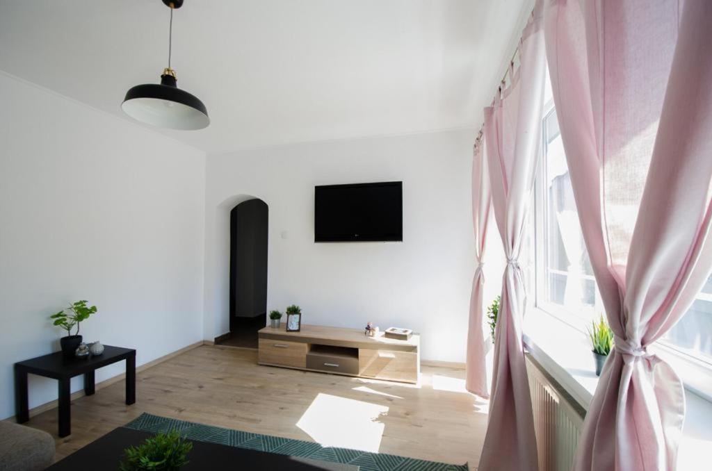 Bright Apartment Near Cismigiu And Old Town Bucureşti Ngoại thất bức ảnh